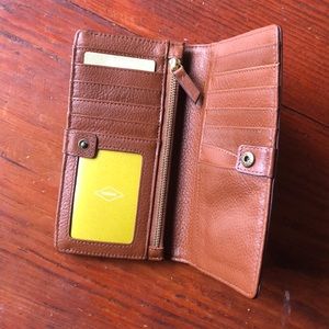 NWT Fossil Bifolding Wallet